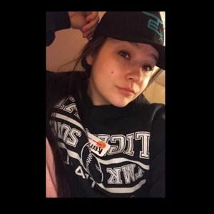 Meet your Posher, Kelli